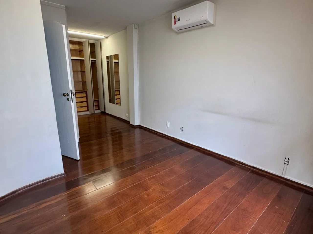 Casa Comercial locação Rua das Figueiras. - foto 5