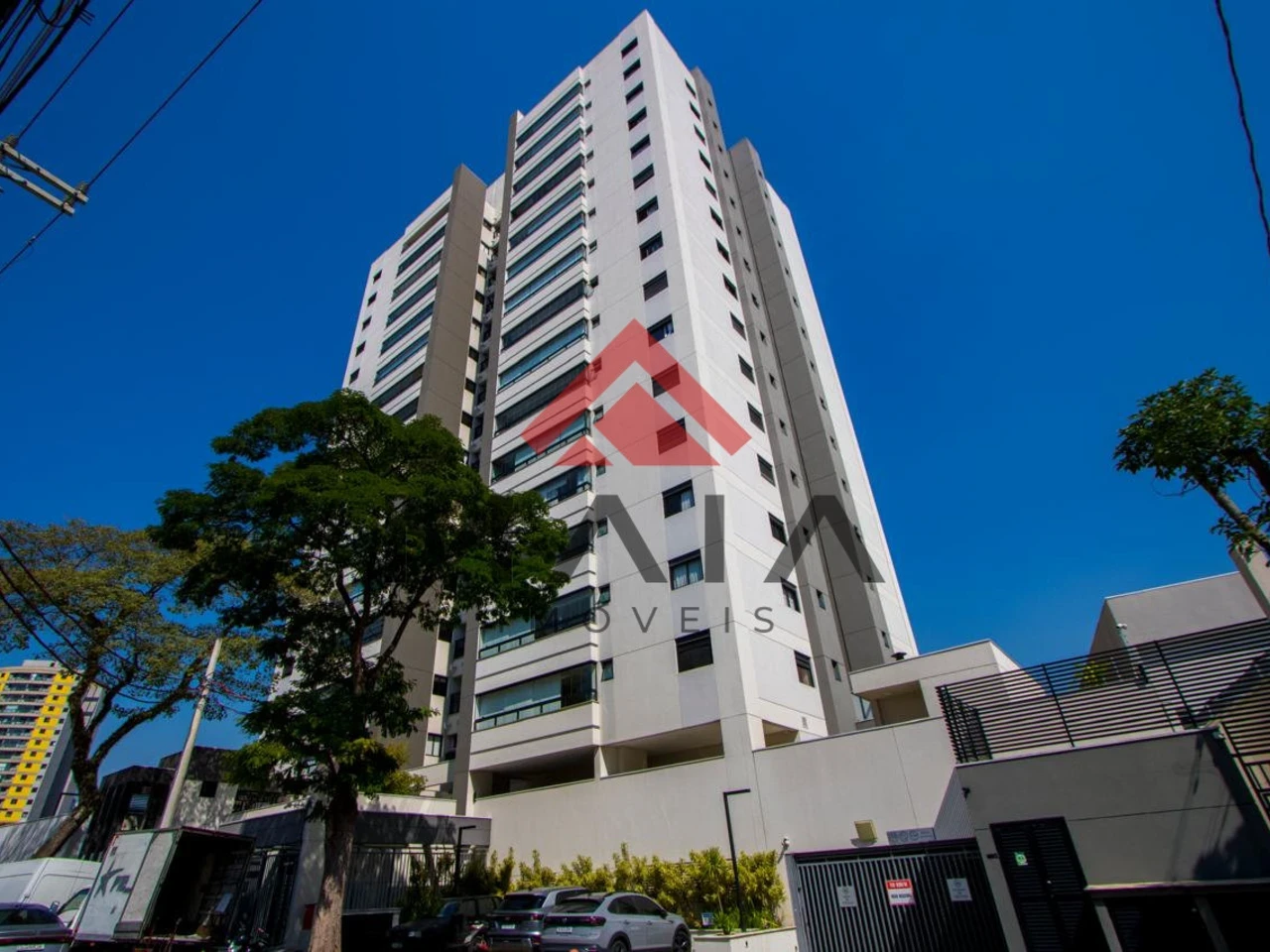 Apartamento mobiliado à venda – 160m²com 03 suítes e quintal. - foto 3